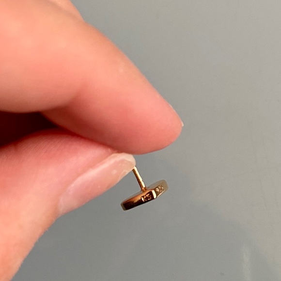 [SOLD] Ari Heart Earrings In 18k Rose Gold Vermeil - Picture 5 of 6